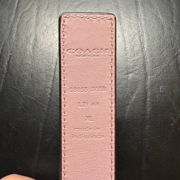 Coach Gray and Lavender Reversible Leather Belt with Silver Buckle - Picture 5 of 9